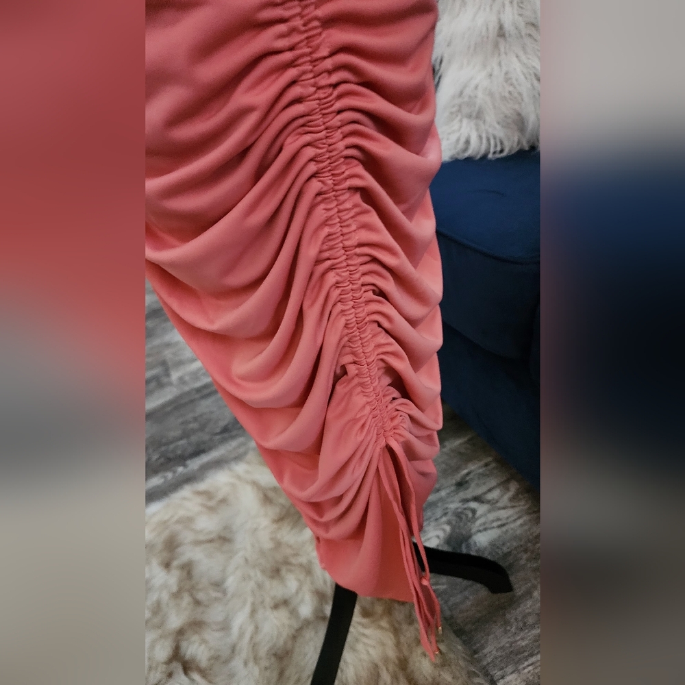 Closet Clear Out- Coral 2 piece skirt set, super flattering - Picture 6 of 10